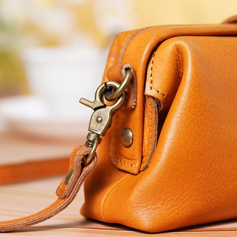 Premium Leather Retro Handmade Crossbody Bag