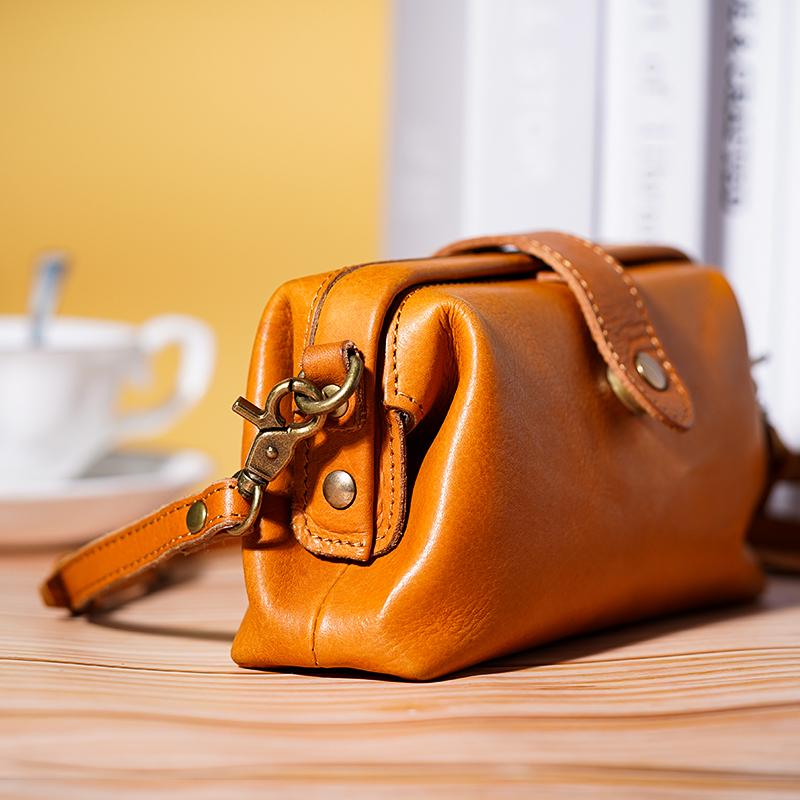 Premium Leather Retro Handmade Crossbody Bag