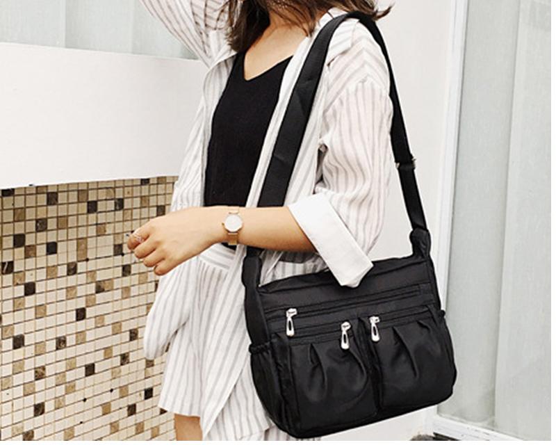 Waterproof Fashion Nylon Messenger Crossbody Bag MT0022